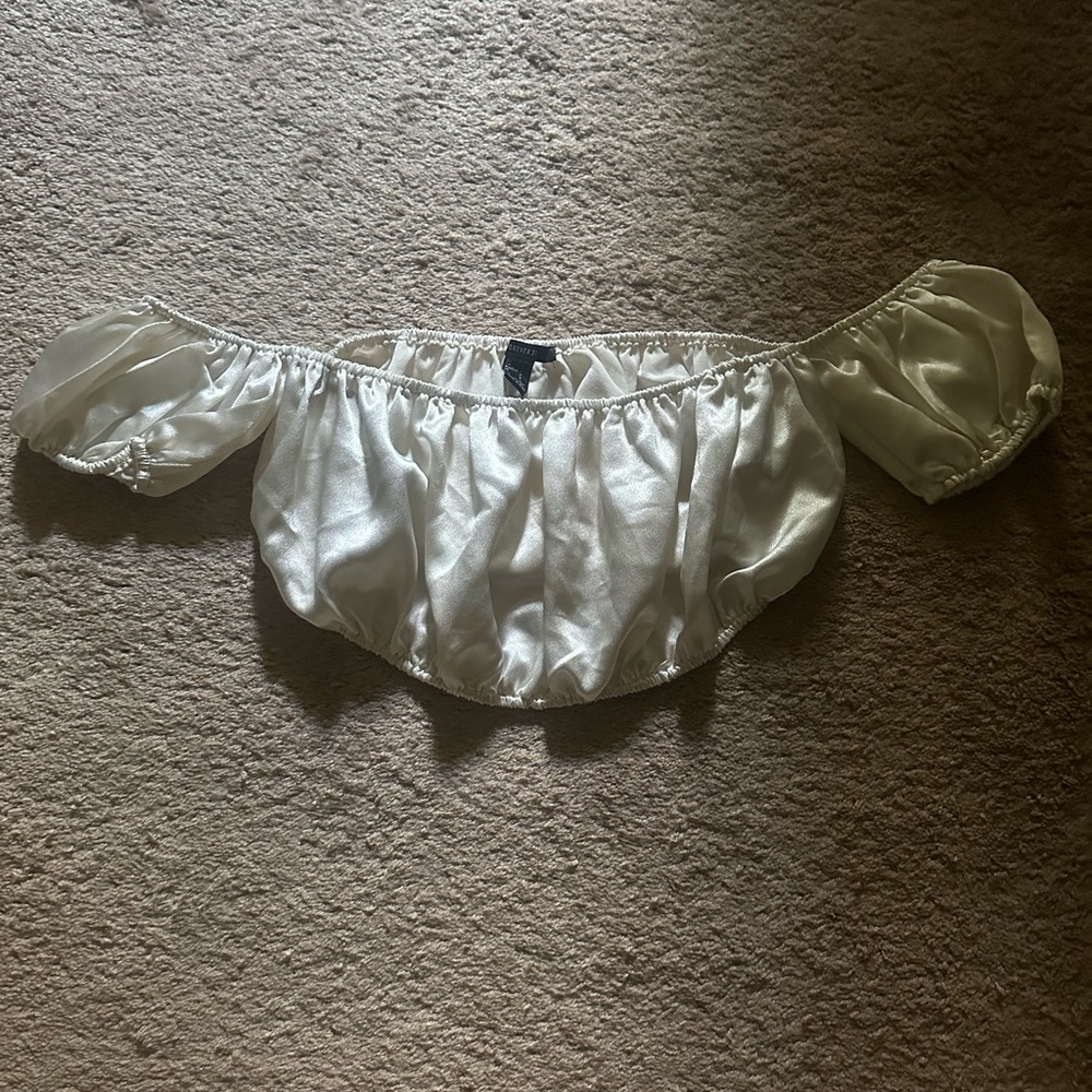 Forever 21 pearl white cropped peasant top, size small